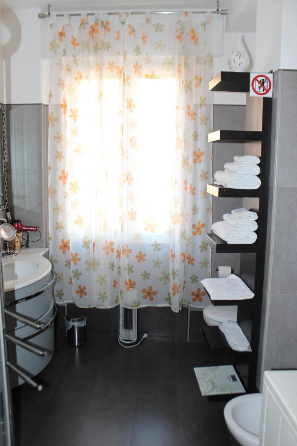 Appartamento Emmerosa, Centro Citta, Parcheggio Verona Buitenkant foto